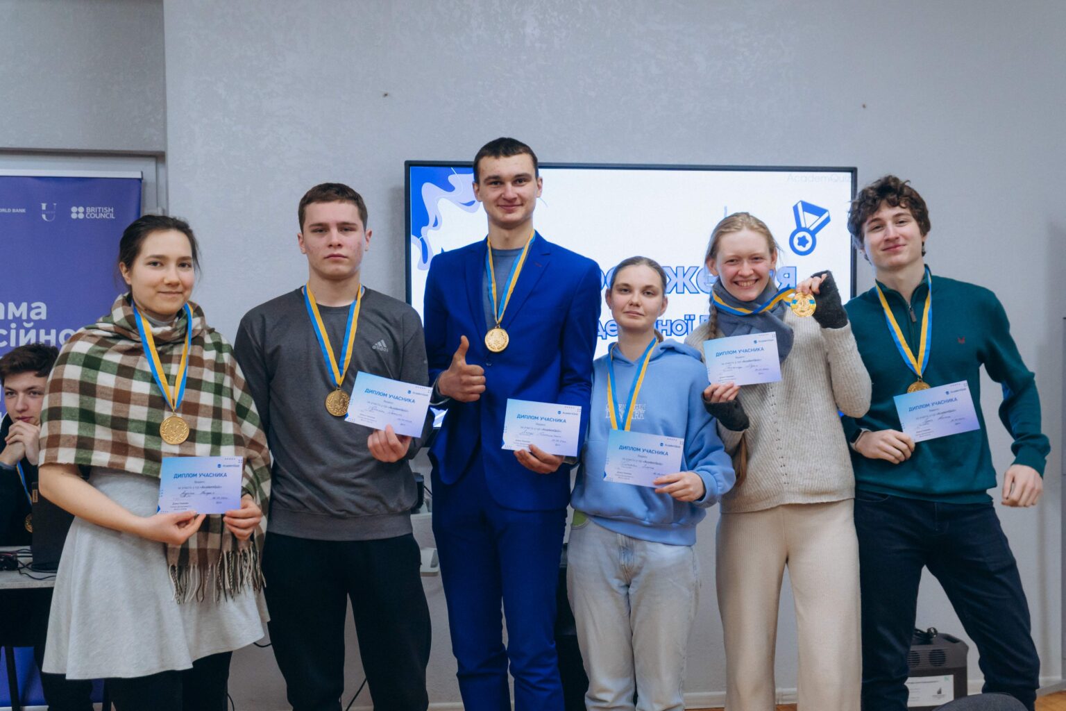 Студенти Дніпровської політехніки з відзнаками та дипломами
